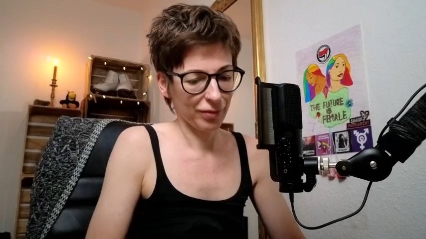 medusas_revenge live cam screenshot female from Germany on TipShow – Interactive Live Cam Shows — screenshot #1